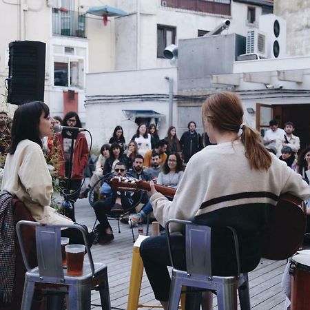 Egunon Bilbao Hostel Ngoại thất bức ảnh