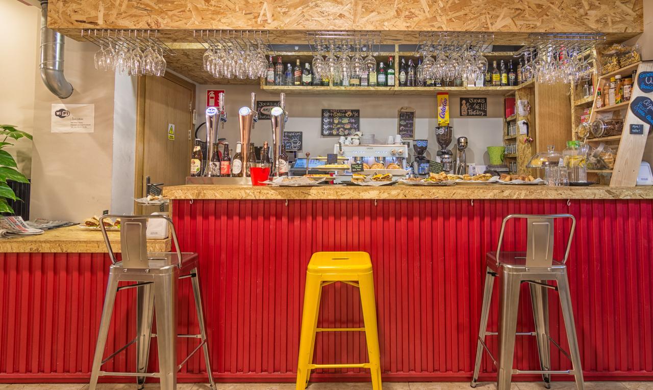 Egunon Bilbao Hostel Ngoại thất bức ảnh